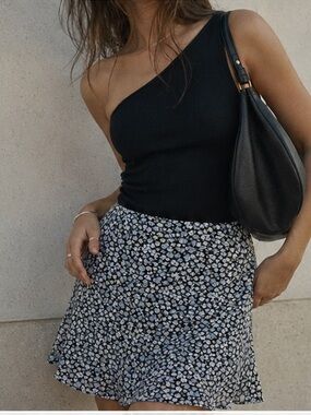 H&M Black Mini Skirt with White and Light Blue Floral Print